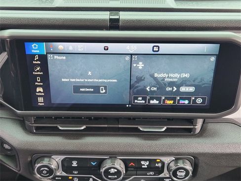 Used 2025 Jeep Wrangler Sport image 16