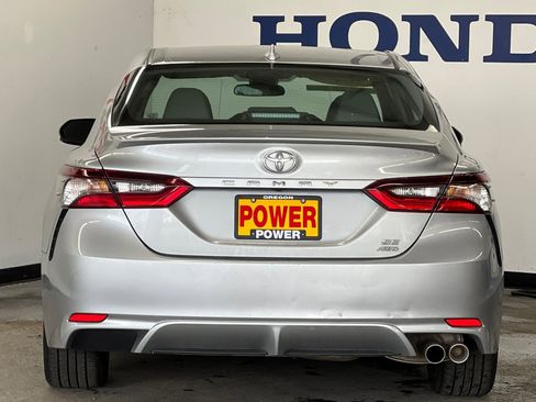 Used 2023 Toyota Camry SE image 4