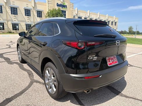 Used 2022 MAZDA CX-30 AWD 2.5 S w/ Premium Package image 7