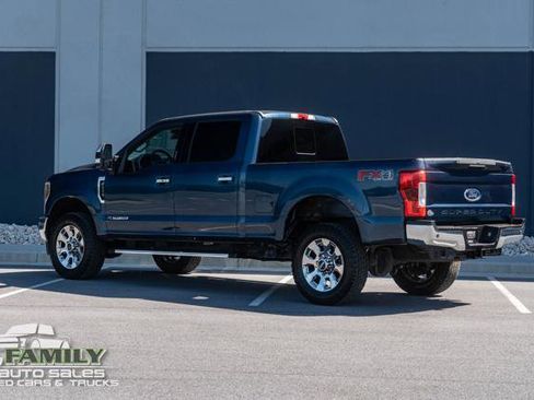 Used 2019 Ford F250 Lariat w/ Lariat Ultimate Package AWD/4WD image 5
