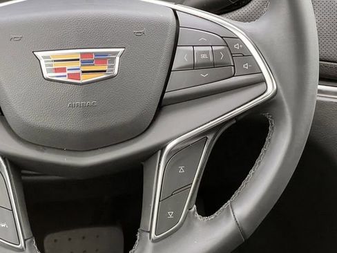 New 2026 Cadillac XT5 Luxury image 13