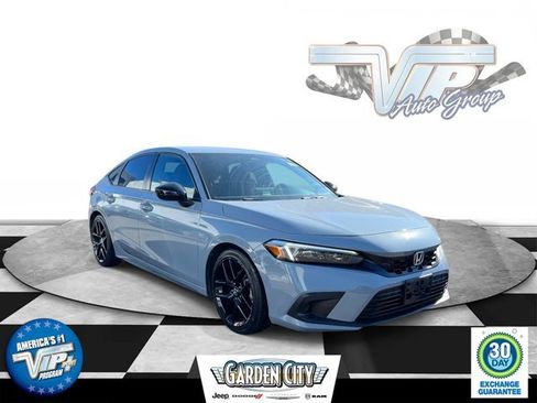 Used 2022 Honda Civic Sport image 1
