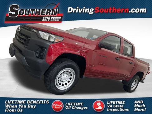 Used 2026 Chevrolet Colorado W/T w/ Advanced Trailering Package AWD/4WD image 1