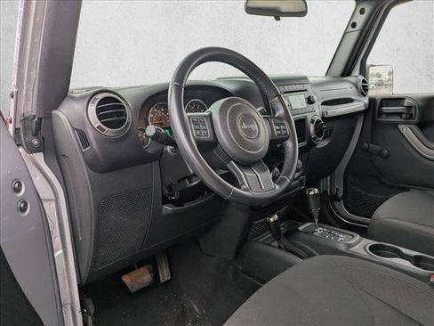 Used 2016 Jeep Wrangler Unlimited Sport w/ Connectivity Group image 10
