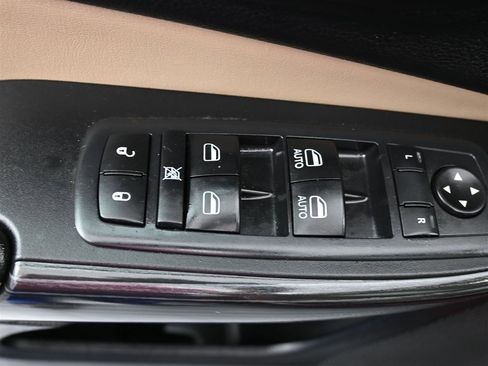 Used 2017 Jeep Cherokee Limited w/ Trailer Tow Group image 14