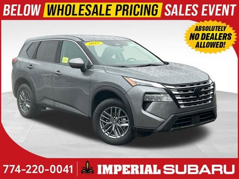 Used 2026 Nissan Rogue SV image 1