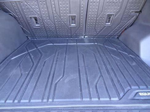 Used 2024 Chevrolet Equinox LT w/ LPO, Floor Liner Package FWD image 9