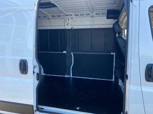 Used 2025 RAM ProMaster 2500 w/ Premium Convenience Group image 22