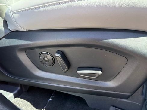 New 2026 Ford Explorer Platinum image 30