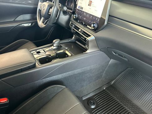 Used 2023 Lexus RX 500h F Sport w/ Cold Area Package AWD/4WD image 13