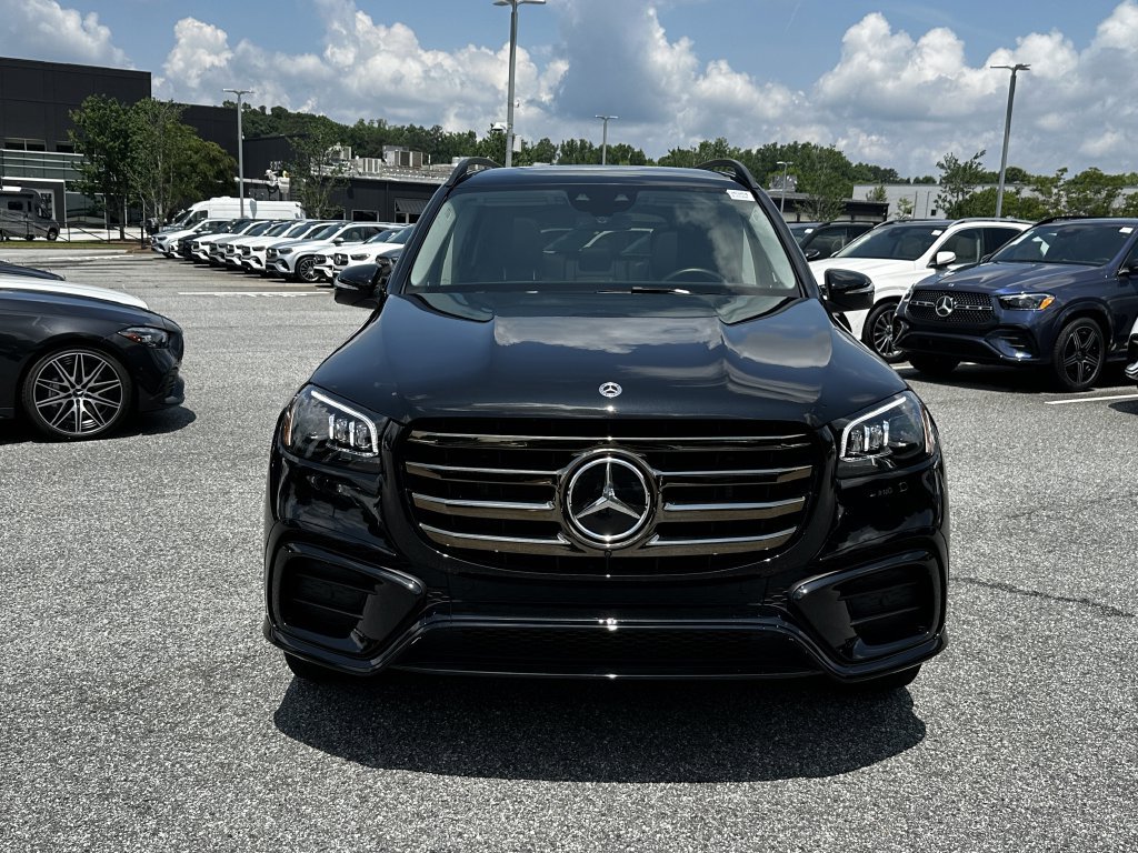 Certified 2026 Mercedes-Benz GLS 450 4MATIC w/ AMG Line Exterior image 3