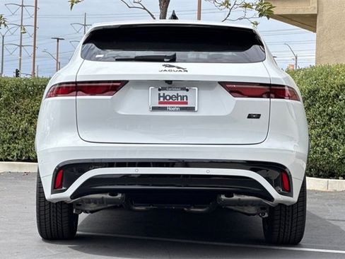 New 2026 Jaguar F-PACE R-Dynamic S image 4