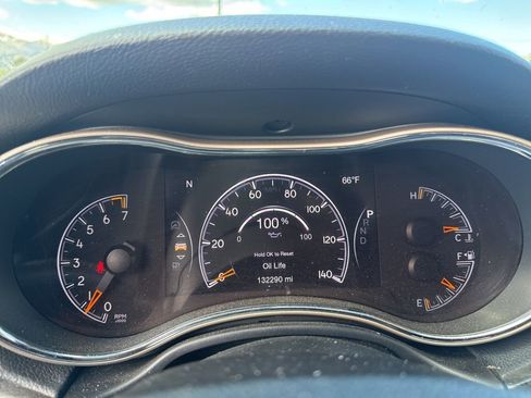 Used 2017 Jeep Grand Cherokee Limited w/ Luxury Group II image 15