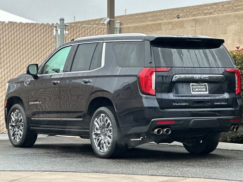 Used 2023 GMC Yukon Denali Ultimate image 6