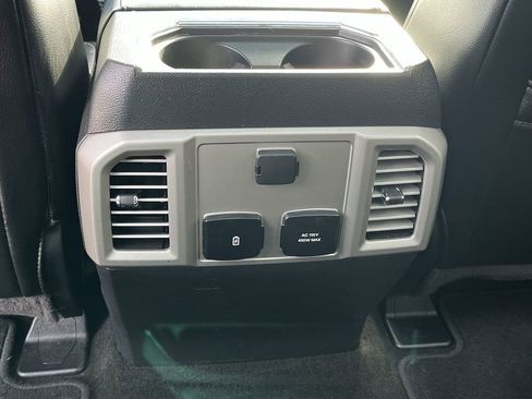 Used 2017 Ford F250 Lariat w/ Chrome Package image 14