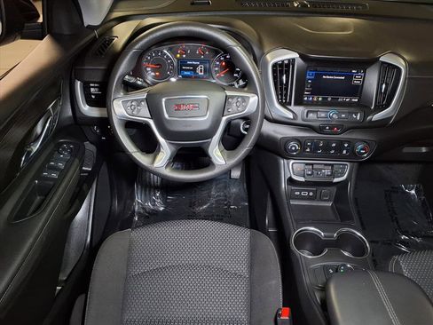 Used 2023 GMC Terrain SLE w/ Elevation Edition image 15