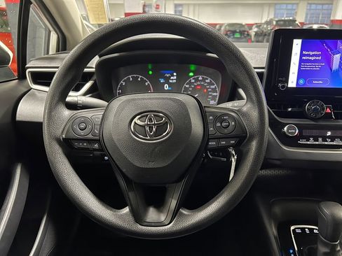Certified 2023 Toyota Corolla LE image 30