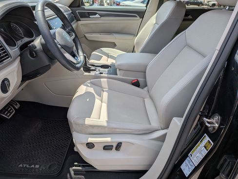 Used 2021 Volkswagen Atlas SE FWD image 15
