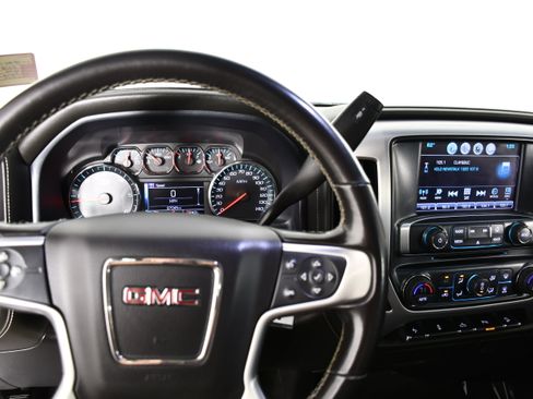 Used 2018 GMC Sierra 1500 SLE w/ SLE Value Package AWD/4WD image 13