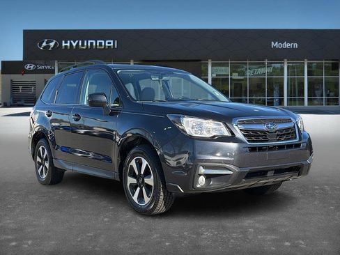 Used 2018 Subaru Forester 2.5i Limited image 3