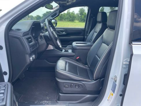 Used 2024 GMC Yukon XL SLT RWD image 15