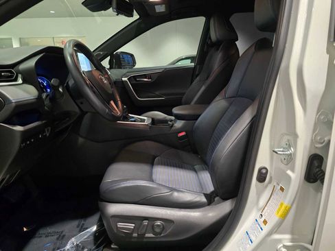 Used 2019 Toyota RAV4 XSE image 27