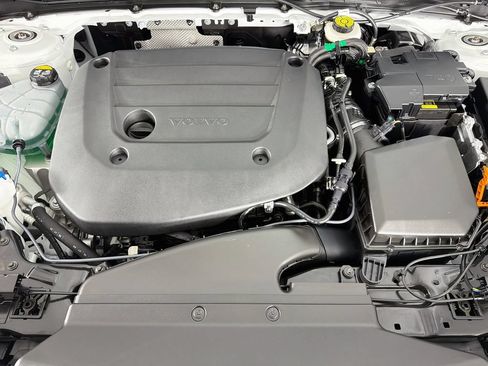 Certified 2026 Volvo XC40 B5 Plus w/ Protection Package Premier AWD/4WD image 31