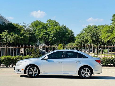 Used 2012 Chevrolet Cruze LT w/ RS Package FWD image 6