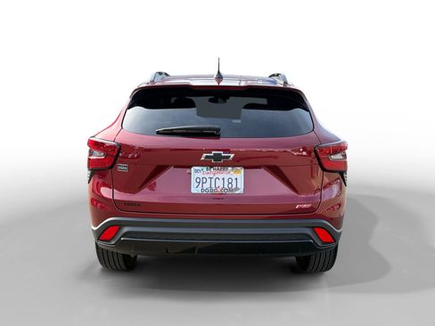 Used 2024 Chevrolet Trax RS w/ Driver Confidence Package image 4