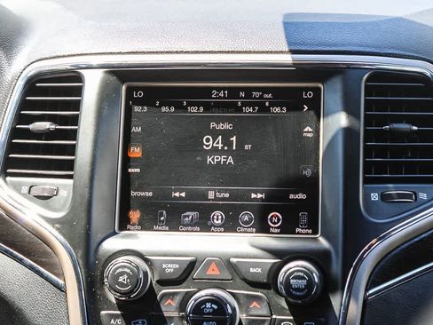 Used 2014 Jeep Grand Cherokee Limited w/ Luxury Group II AWD/4WD image 13