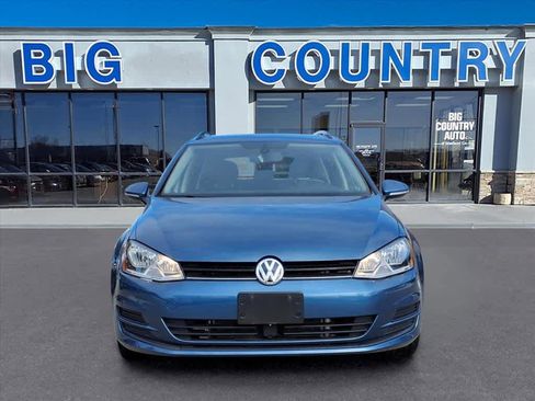 Used 2016 Volkswagen Golf Limited Edition image 7