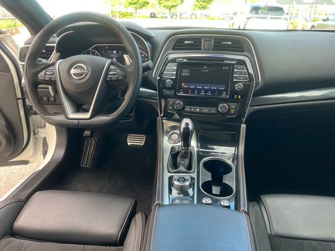 Certified 2023 Nissan Maxima SR w/ Sport Mat Group FWD image 17