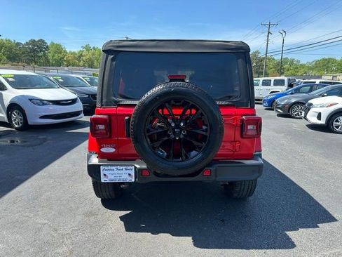 Used 2021 Jeep Wrangler Unlimited Sahara w/ Cold Weather Group AWD/4WD image 10