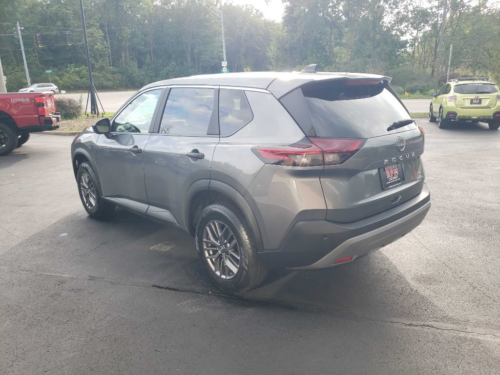 Used 2023 Nissan Rogue S AWD/4WD image 8