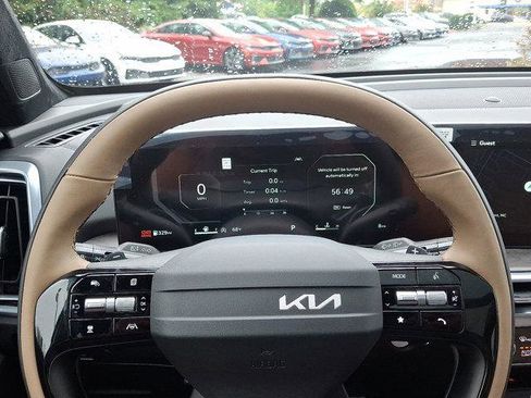New 2026 Kia Sorento SX Prestige w/ Olive Brown Leather Package image 9