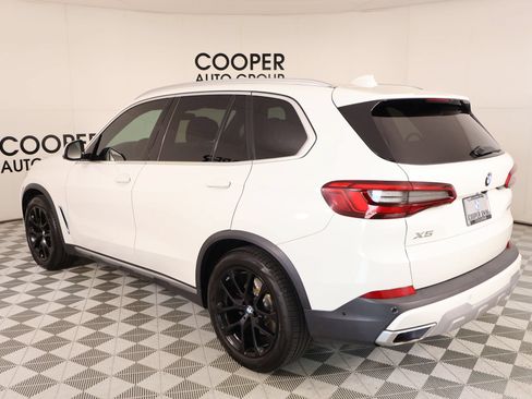 Used 2020 BMW X5 sDrive40i w/ Luxury Seating Package RWD image 24