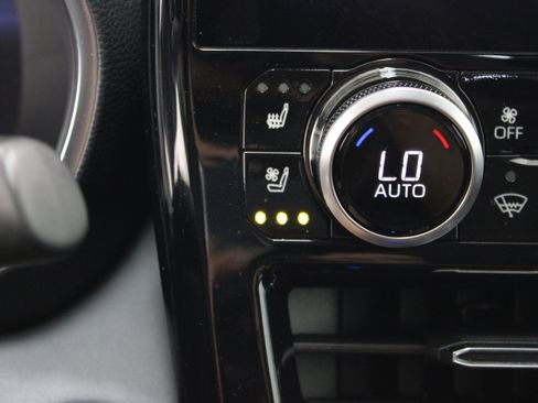 Used 2026 Toyota Highlander Platinum AWD/4WD image 22