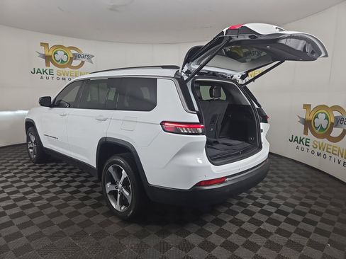 Used 2023 Jeep Grand Cherokee L Limited image 35