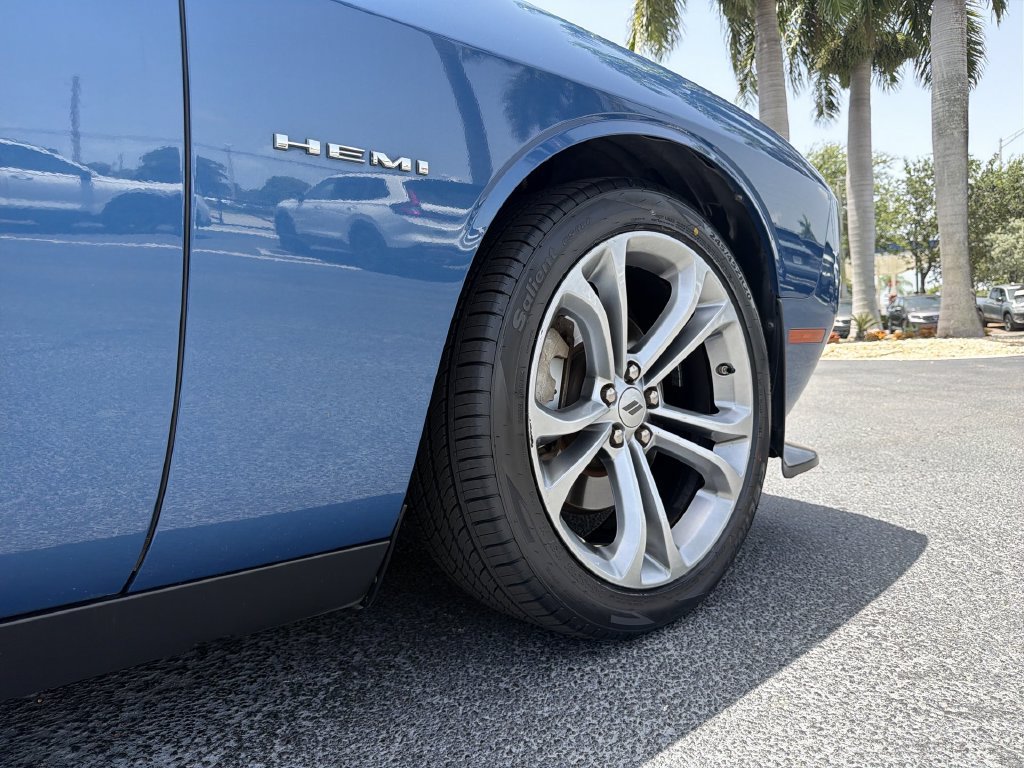 Used 2022 Dodge Challenger R/T RWD image 20