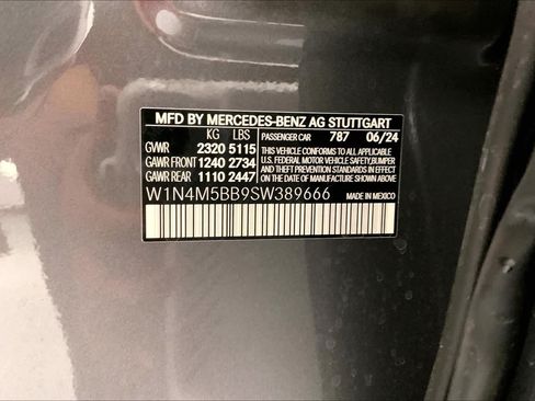 Certified 2025 Mercedes-Benz GLB 35 AMG 4MATIC image 14