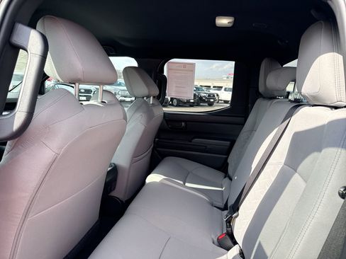 Certified 2025 Toyota Tacoma SR5 image 26