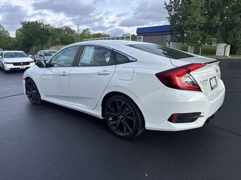 Used 2020 Honda Civic Sport image 3