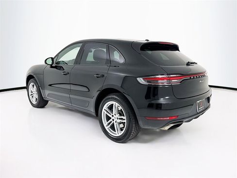 Used 2021 Porsche Macan image 3
