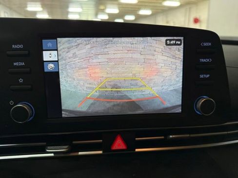 New 2025 Hyundai Elantra SE image 33