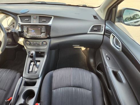 Used 2016 Nissan Sentra SV image 18