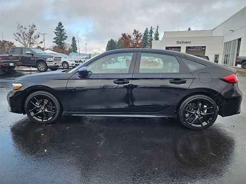 Used 2025 Honda Civic Sport image 3