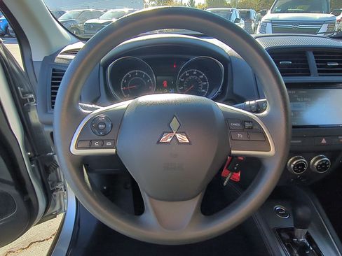 Used 2024 Mitsubishi Outlander Sport SE image 17