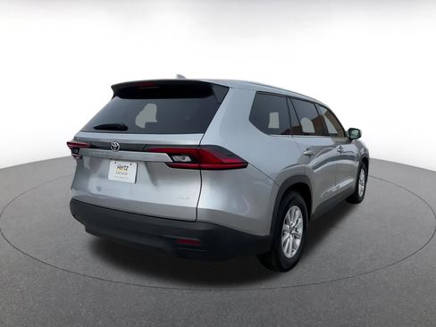 Used 2025 Toyota Grand Highlander FWD image 14