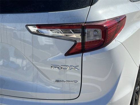 Used 2026 Acura RDX SH-AWD image 7
