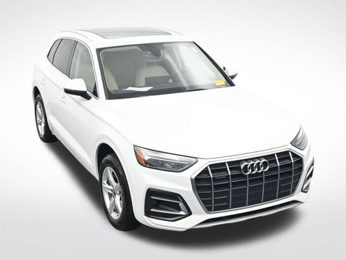 Used 2023 Audi Q5 2.0T Premium w/ Convenience Package AWD/4WD image 23